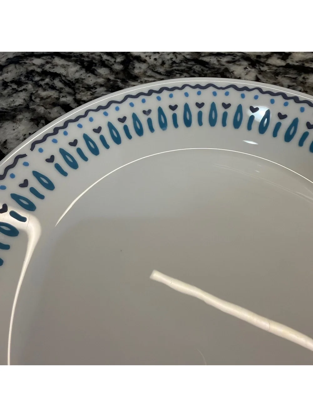 2 Corelle Everyday Expressions Milk Glass Salad Plates 7.5